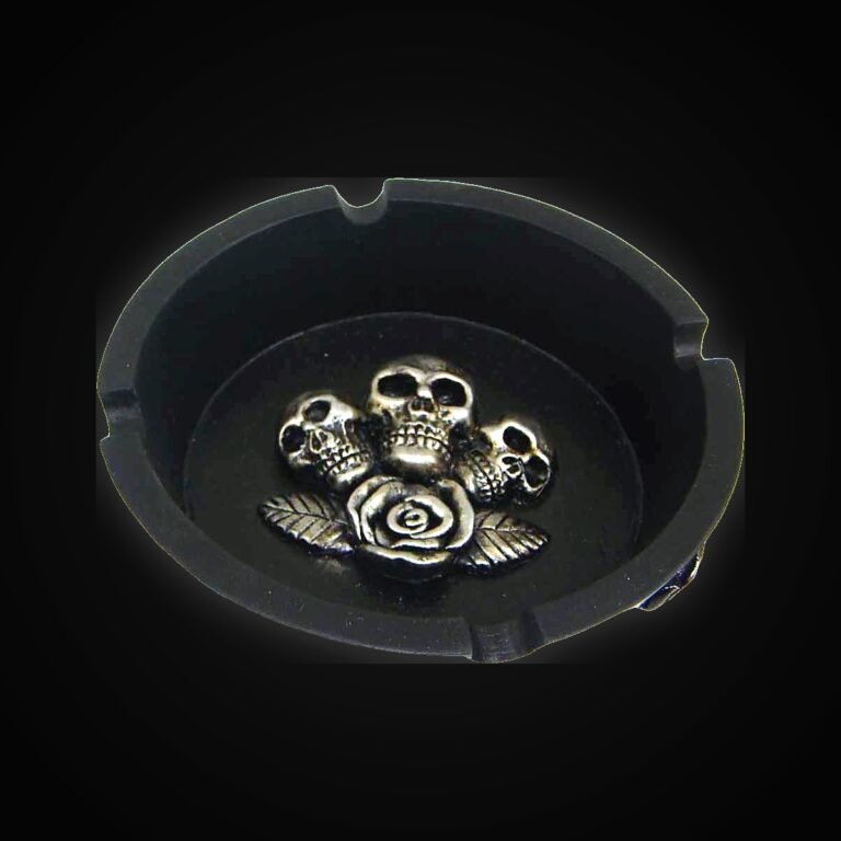 POLY ASHTRAY 4 SKULL