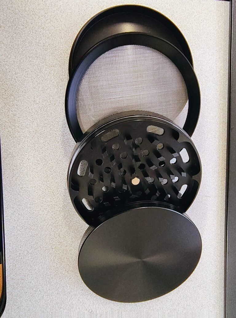 Grinder 100MM 4 parts Black