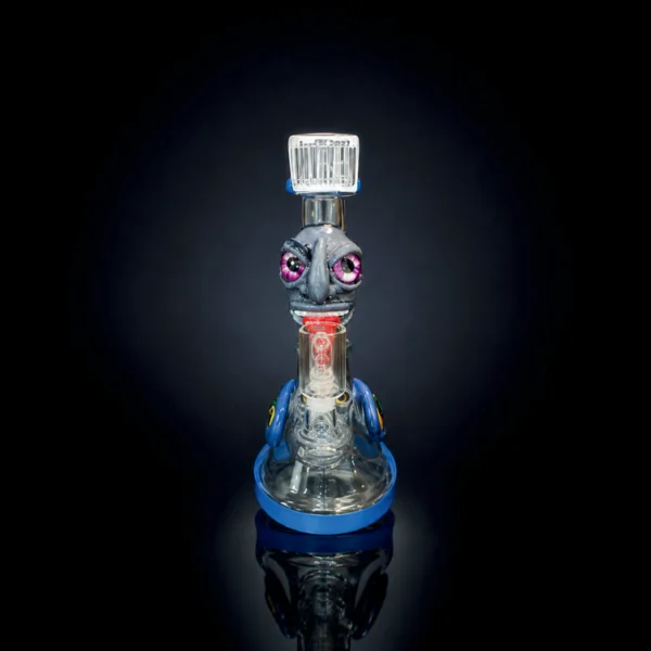 Waterpipe - 8.5in - Gray Wide-Eyed Creature 3D Resin Design