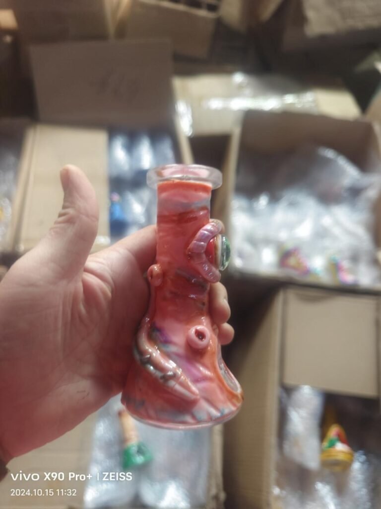 HAND PIPE W/3 D RESIN