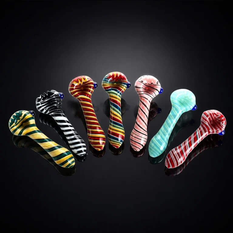 GLASS ARTISTIC HAND PIPE 4.5" ASST